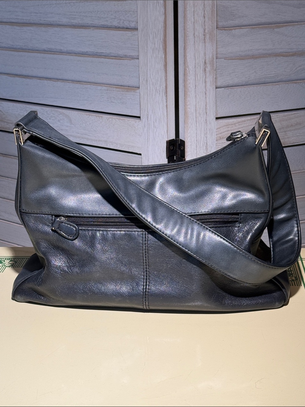 Aurielle Black Leather Shoulder Bag - Classic Everyday Style
